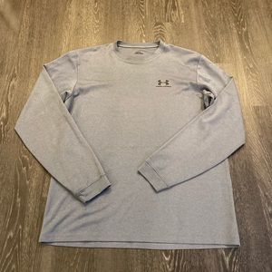 Under Armor Men’s long sleeve athletic shirt